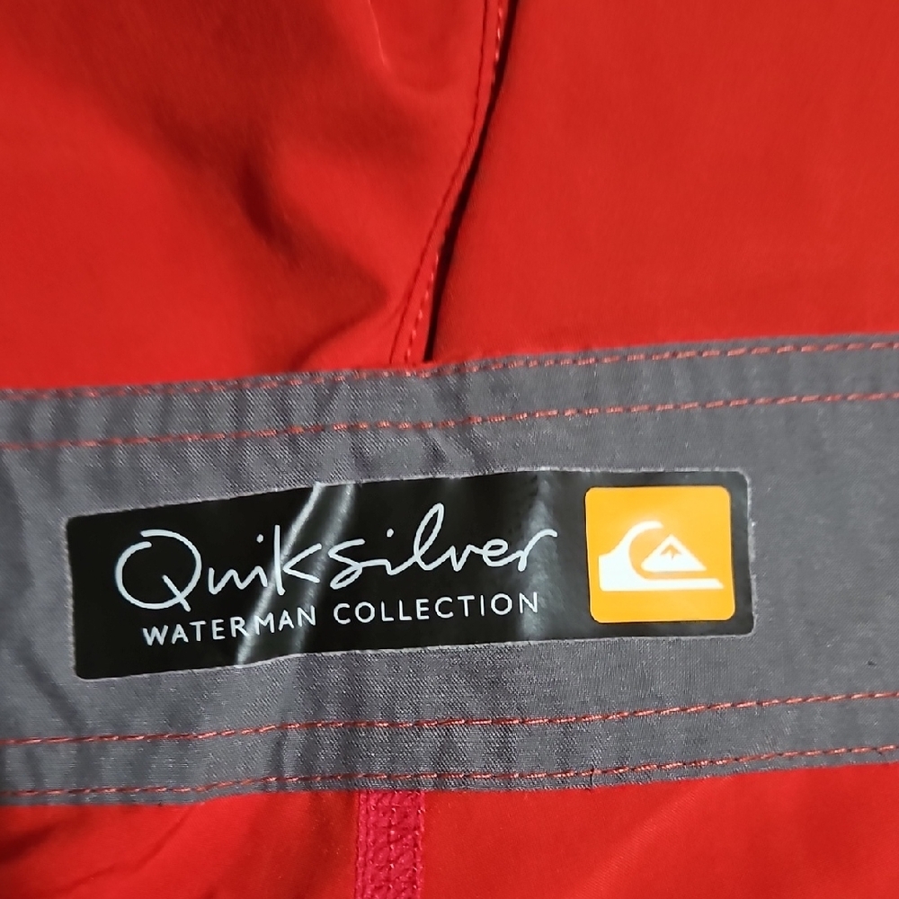 Quiksilver Waterman Red Gray Swim Summer Trunks  Men Size M Pre-Owned Eco Style - Picture 6 of 17